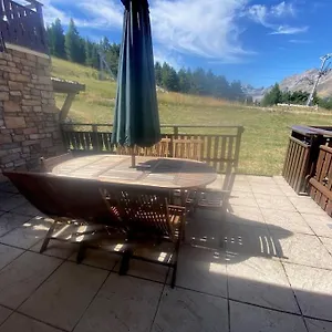 https://joue-du-loup-appartement-f3-pied-des-pistes.fr-provencehotel.com